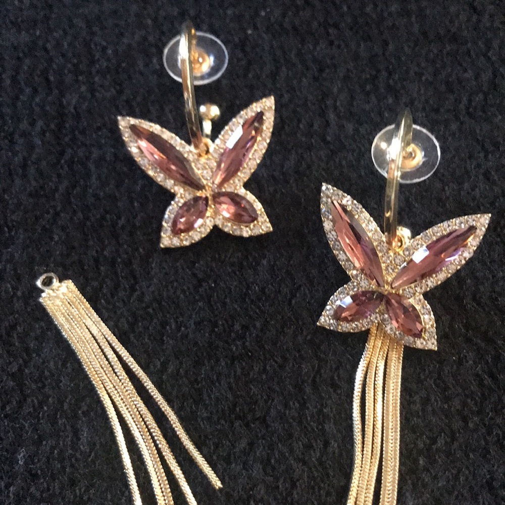 🦋🦋🦋🦋Butterfly Gold Plated earrings 🦋🦋🦋🦋🦋🦋 - Picture 3 of 4